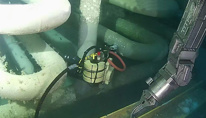 Subsea pipe bend paut inspection