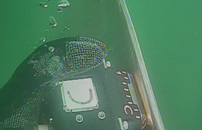 ACFM array scanning the propeller edge